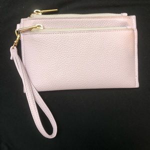 Wristlet